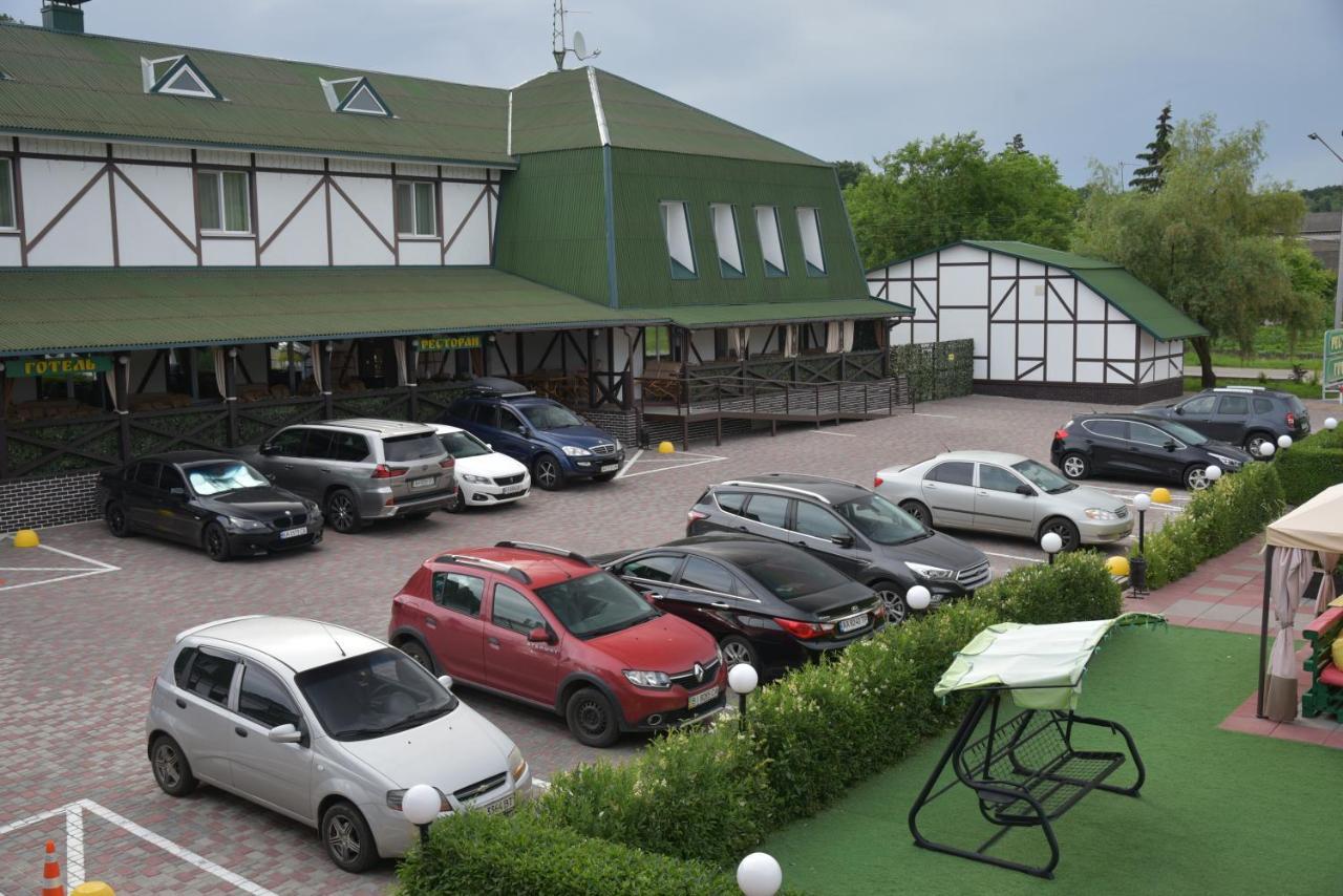 Hotel Lubenska Sloboda Olshanka エクステリア 写真