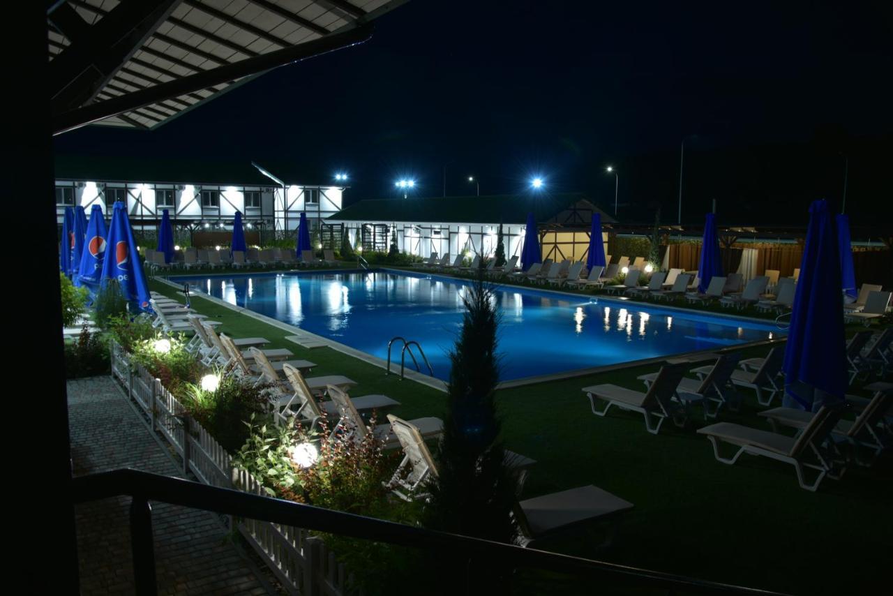 Hotel Lubenska Sloboda Olshanka エクステリア 写真