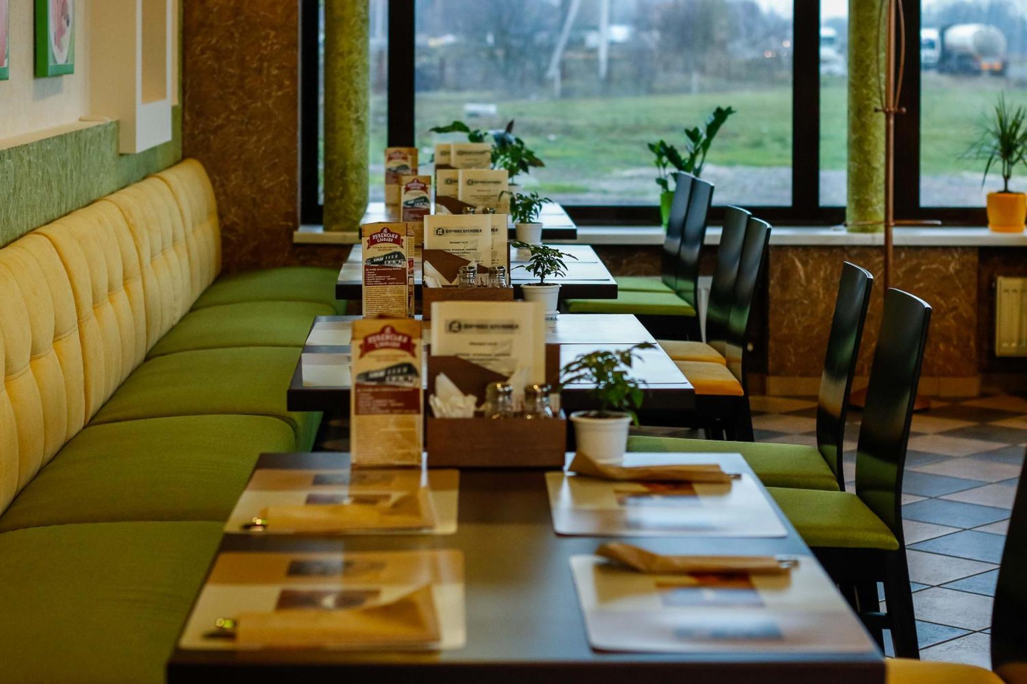 Hotel Lubenska Sloboda Olshanka エクステリア 写真