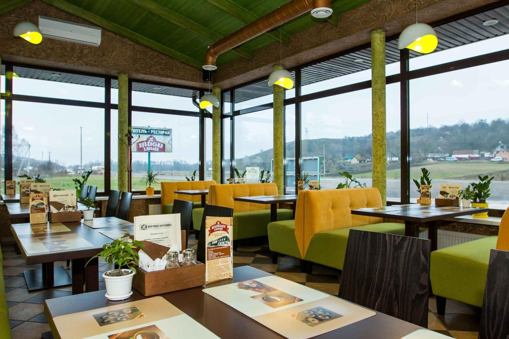 Hotel Lubenska Sloboda Olshanka エクステリア 写真